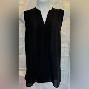 Avenue plus size Blouse.  Black. Sleeveless. V neck. Pleated front